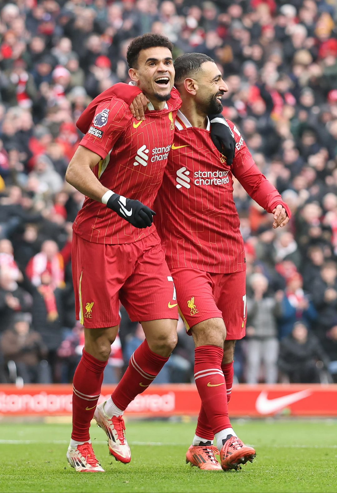 开云体育入口-利物浦鏖战罗马，萨拉赫高光表现