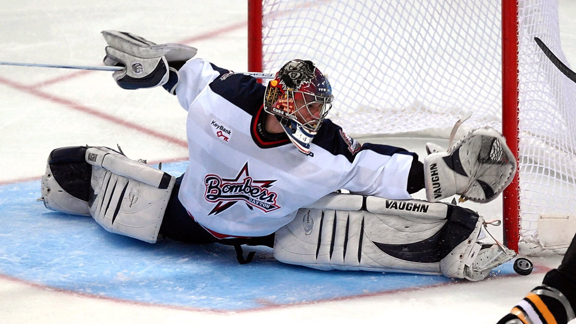 开云平台-单节风暴！上海队狂潮拉开活塞，杰伦·格林用实力回应所有质疑